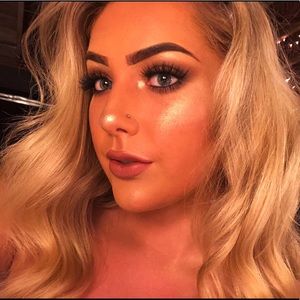 Meet your Posher, Sophia